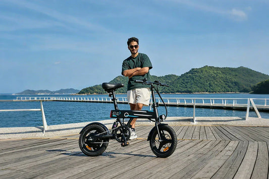 Scooter vs E-Bike: When to Switch from Your iScooter?